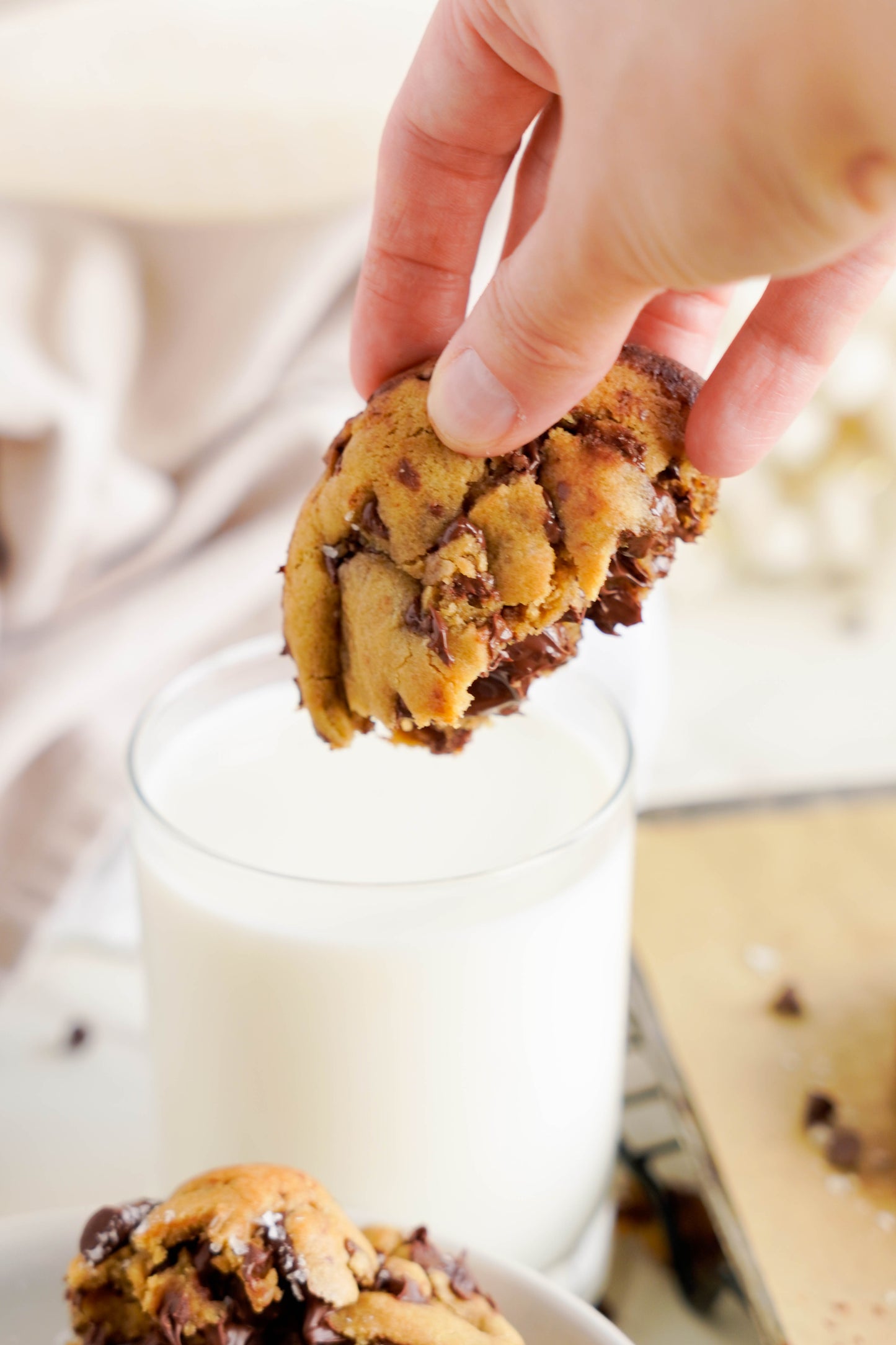 The Best Big and Thick Browned Butter Chocolate Chip Cookies Recipe!