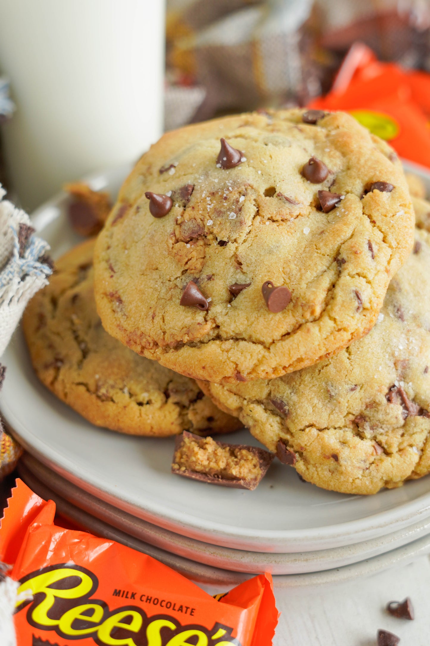 Peanut Butter STUFFED Chocolate Chip Cookies!