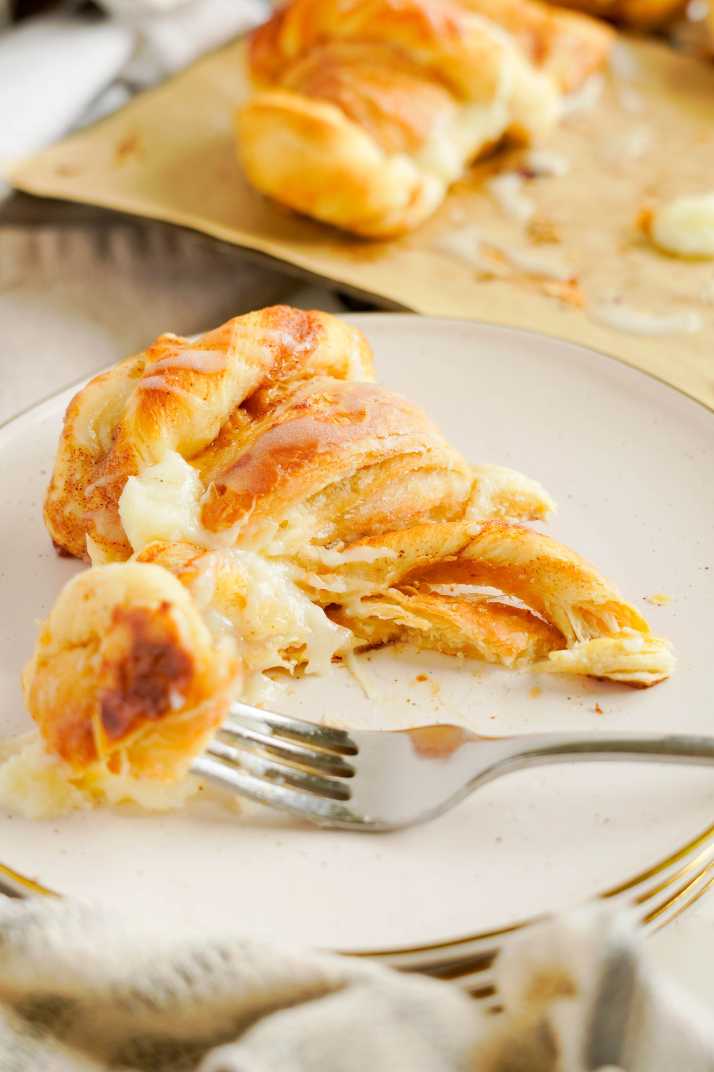 STUFFED Cinnamon Roll Croissants!